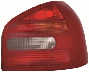 Takavalo, Oikea, AUDI A3, 8L0945112