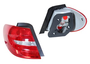 Takavalo, Oikea, MERCEDES-BENZ B-KLASS Sports Tourer [W246, W242], 2468200264, A 246 820 02 64, A2468200264
