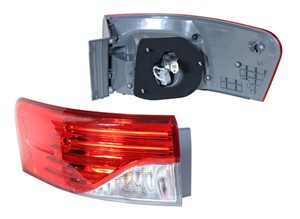 Takavalo, Oikea, TOYOTA AVENSIS Kombi, 81550 05280