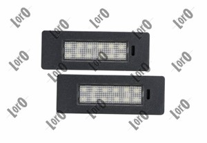 Rekisterivalo, Molemminpuolin, AUDI A5, A5 Cabriolet, A5 Sportback, Q2, Q5, Q5 Van, 8W6943021