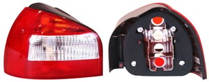 Takavalo, Vasen, AUDI A3, 8L0 945 095B